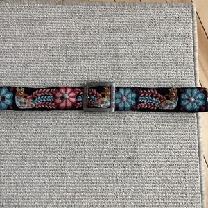 Peru Peruvian Hand Made Embroidered Boho Belt Medium Wool Bird Flower 40"